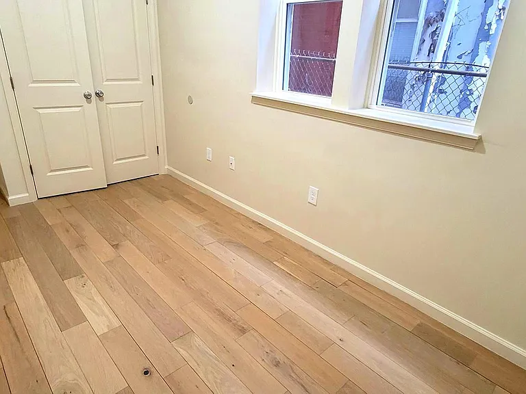 1219 W Silver St #1 — Photo 7