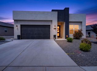 5213 Bullseye Rd NE, Rio Rancho, NM 87144