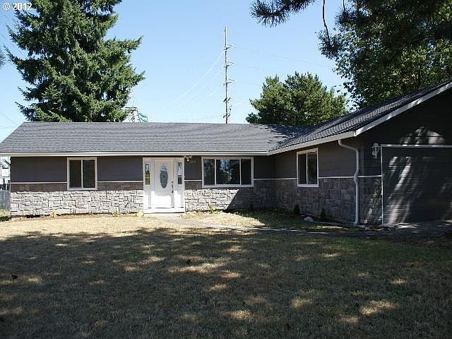 1st image of 109 NE 117th Ave