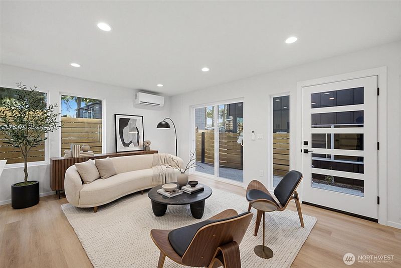 2nd image of 9811 Linden Avenue N