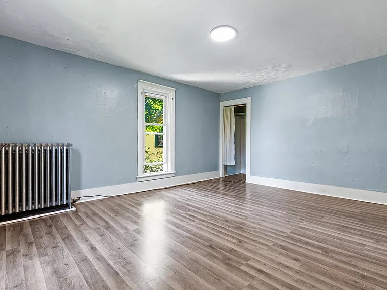 314 Spruce St E #3 — Photo 9