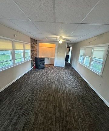 5th image of 6 Willow Cir