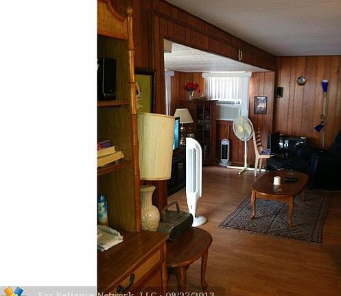 5th image of 2929 Harbor Ln