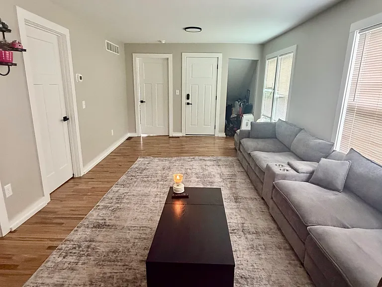 262 Spencer St NE #1 — Photo 3
