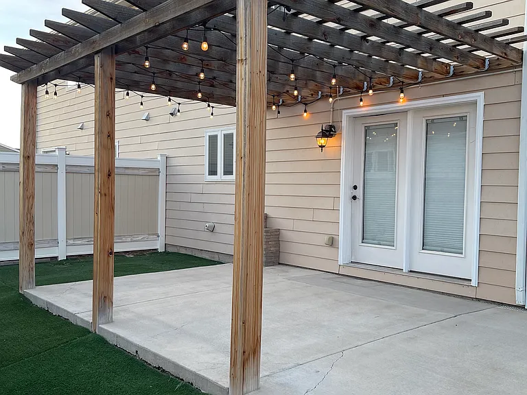 Boswell Dr — Photo 2