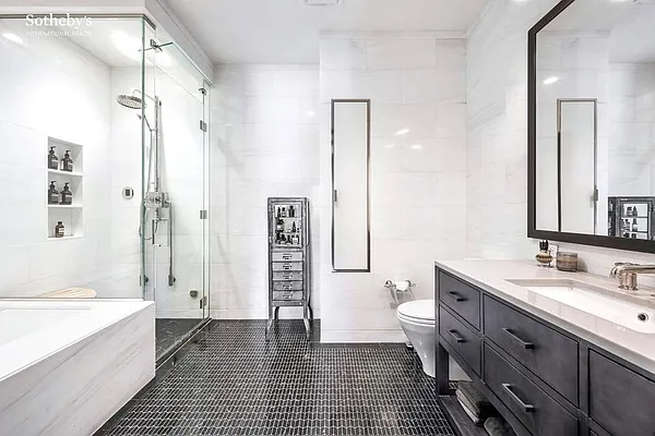 Sold by Sotheby's International Realty | media 8