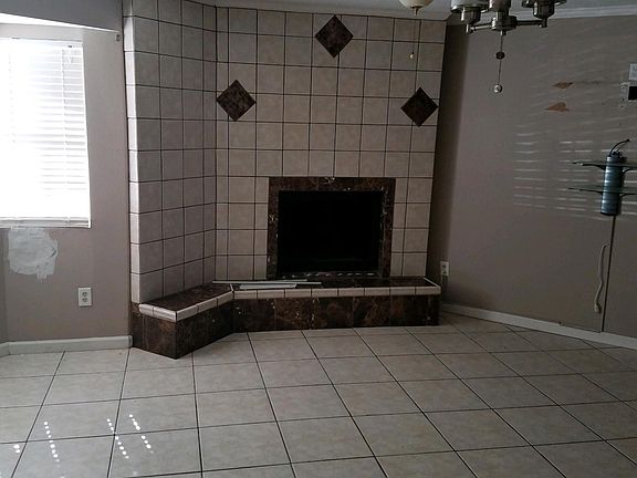3rd image of 7613 Symmes Ave