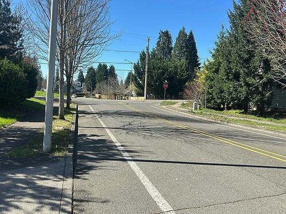 5th image of 40310 Dubarko Rd