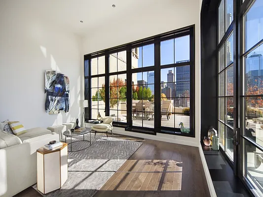 Sold by Sotheby's International Realty | media 23