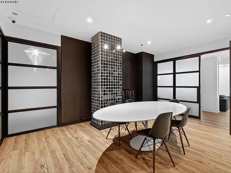 211 E 13th St #4G — Photo 13