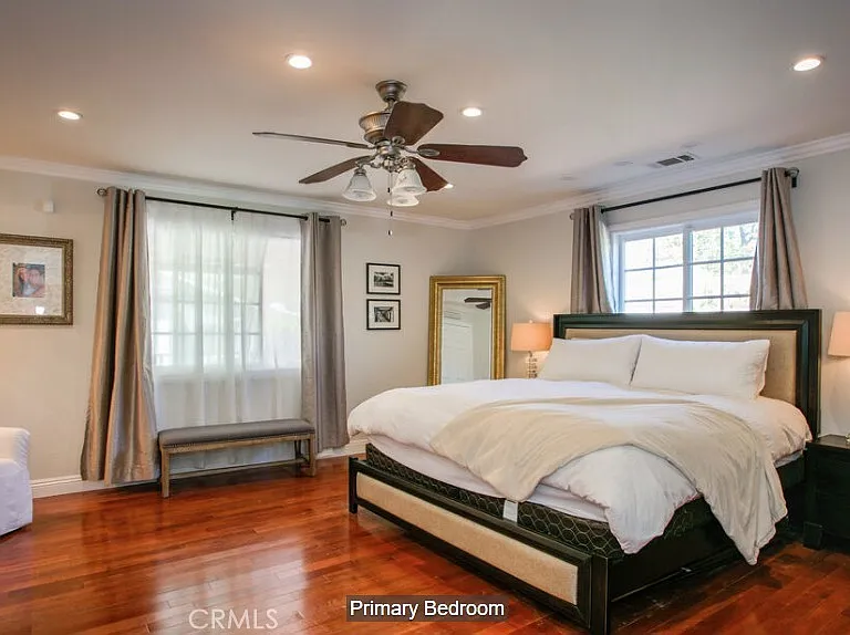7021 Geyser Ave — Photo 8