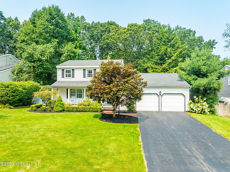 2nd image of 19 Bethwood Drive