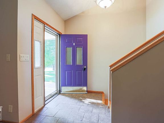 2nd image of 1008 Valleyway Dr