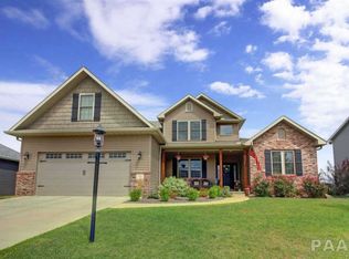 422 Gillman Ave, Washington, IL 61571