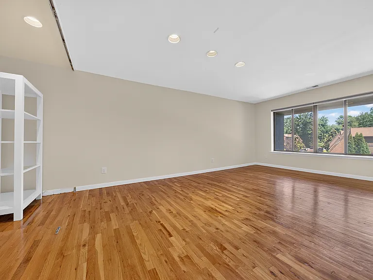 46 Acorn Ponds Dr #46 — Photo 20