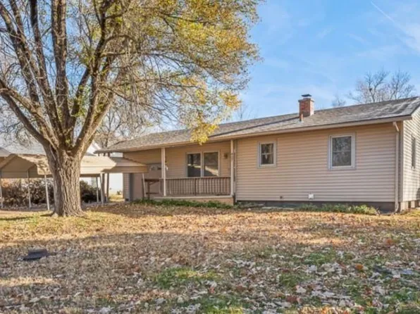 427 Washington St, Lyndon, KS 66451