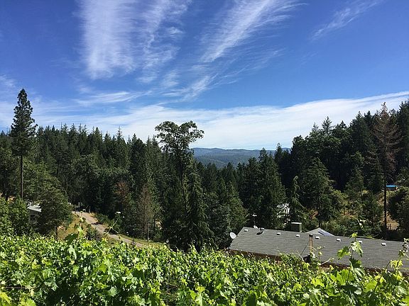View north of Sierras