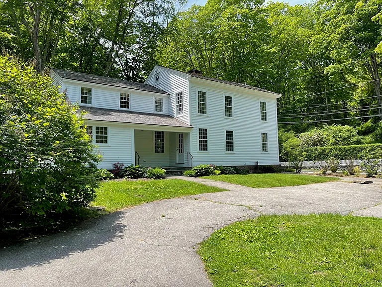 150 Ferry Rd #THE — Photo 2