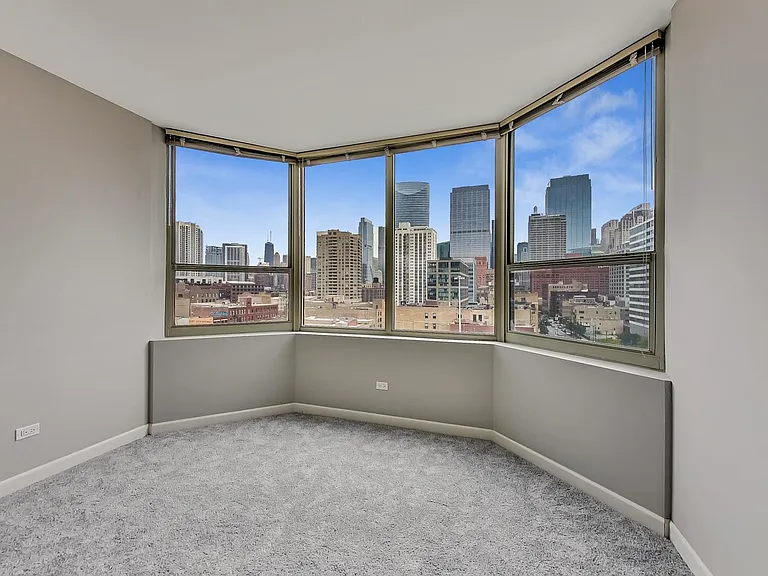720 W Randolph St #1003 — Photo 15