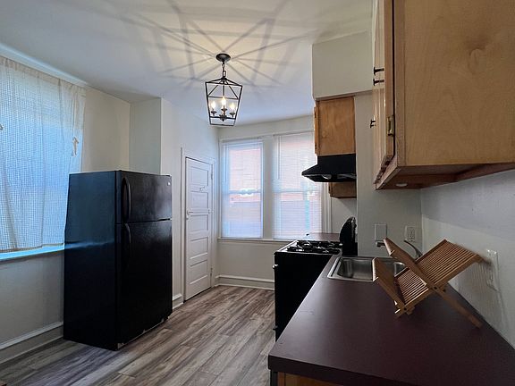 3rd image of 6329 Germantown Ave #2