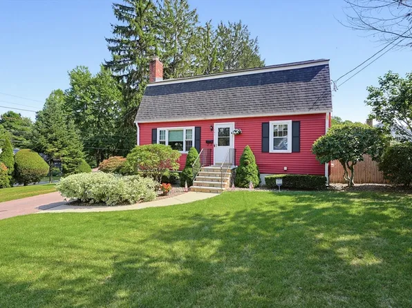 141 Russell Rd, Framingham, MA 01702