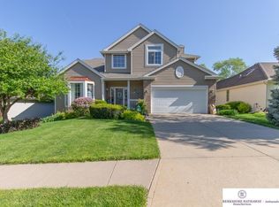 17008 Poppleton Ave, Omaha, NE 68130