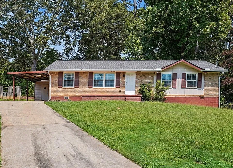 312 W Downing Ct