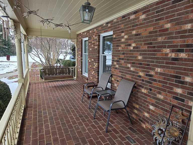 555 Barnes Rd #B — Photo 9