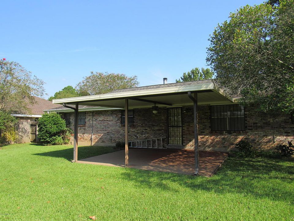 2nd image of 212 Crestline Dr