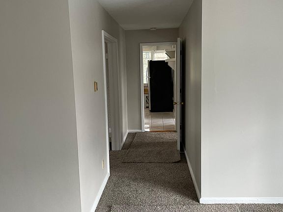 4th image of 303 N Liberty St #1