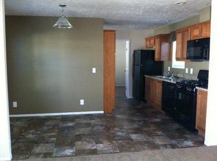 212 Pin Oak Dr, Coopersville, MI 49404