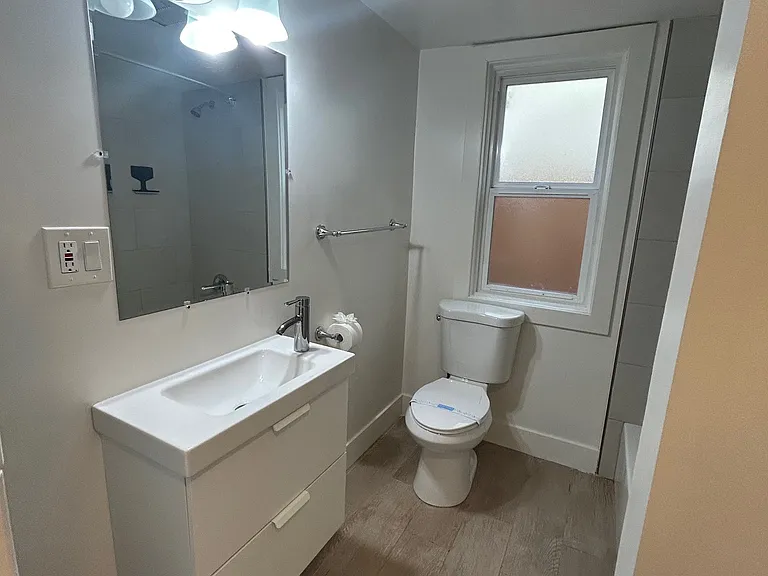 Anita Road Apartments — Photo 10