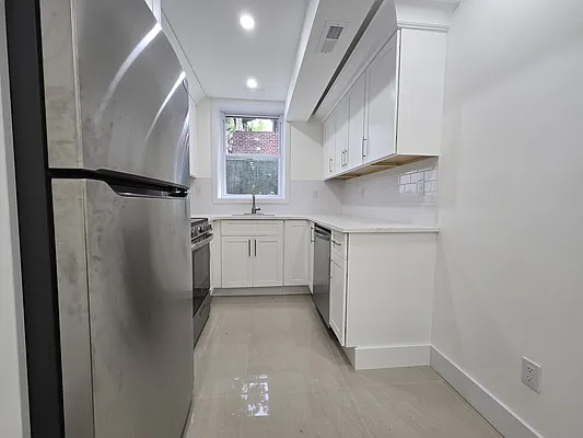 Rented by Kahana Real Estate LLC | media 1