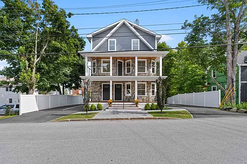 8 Water St #1 Photo 1