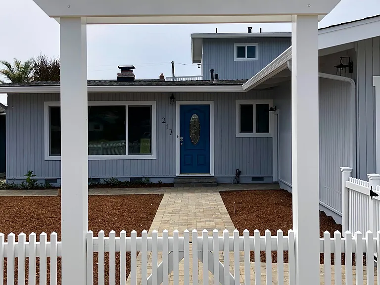 Fenced front yard