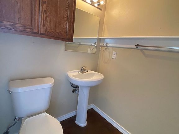 5th image of 350 W Avenue L #5-F