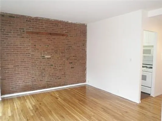 Rented by Mark David | media 19