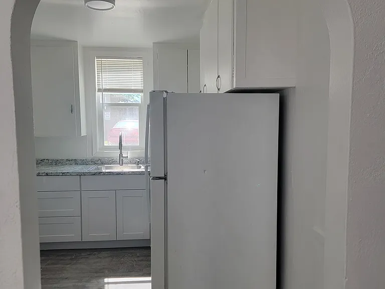 1711 2nd St S #10 — Photo 4