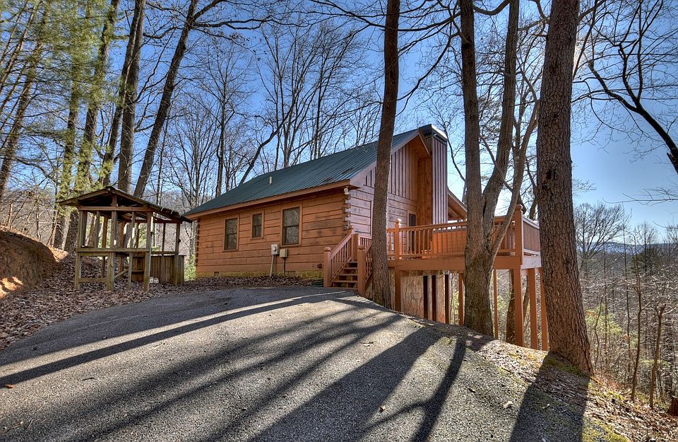 2nd image of 323 Holly Hollow Ct