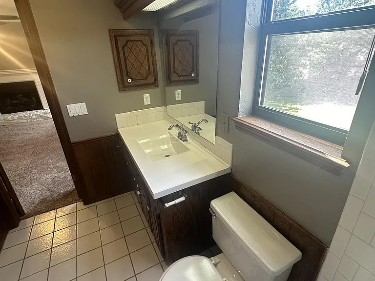 3612 N Drexel Blvd — Photo 38