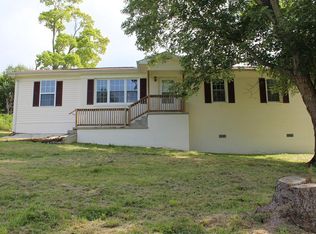 62 Demps St, Spencer, TN 38585