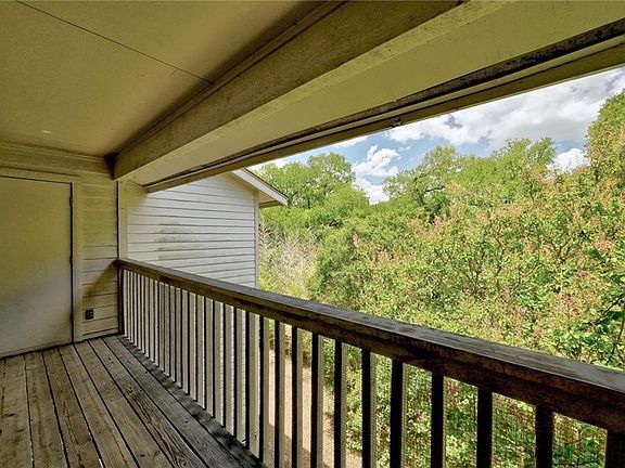 4th image of 3839 Dry Creek Dr Unit 244