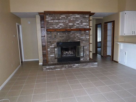 5th image of 2832 Chumleigh Cir