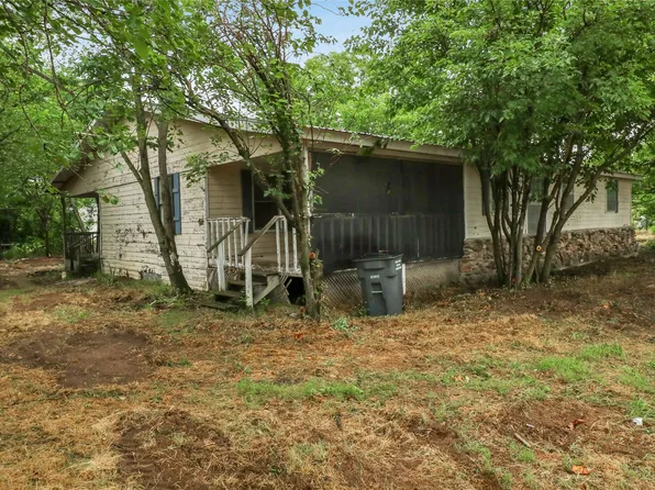 306 Denver Rd, Sunset, TX 76270