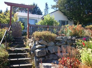 7551 29th Ave SW, Seattle, WA 98126