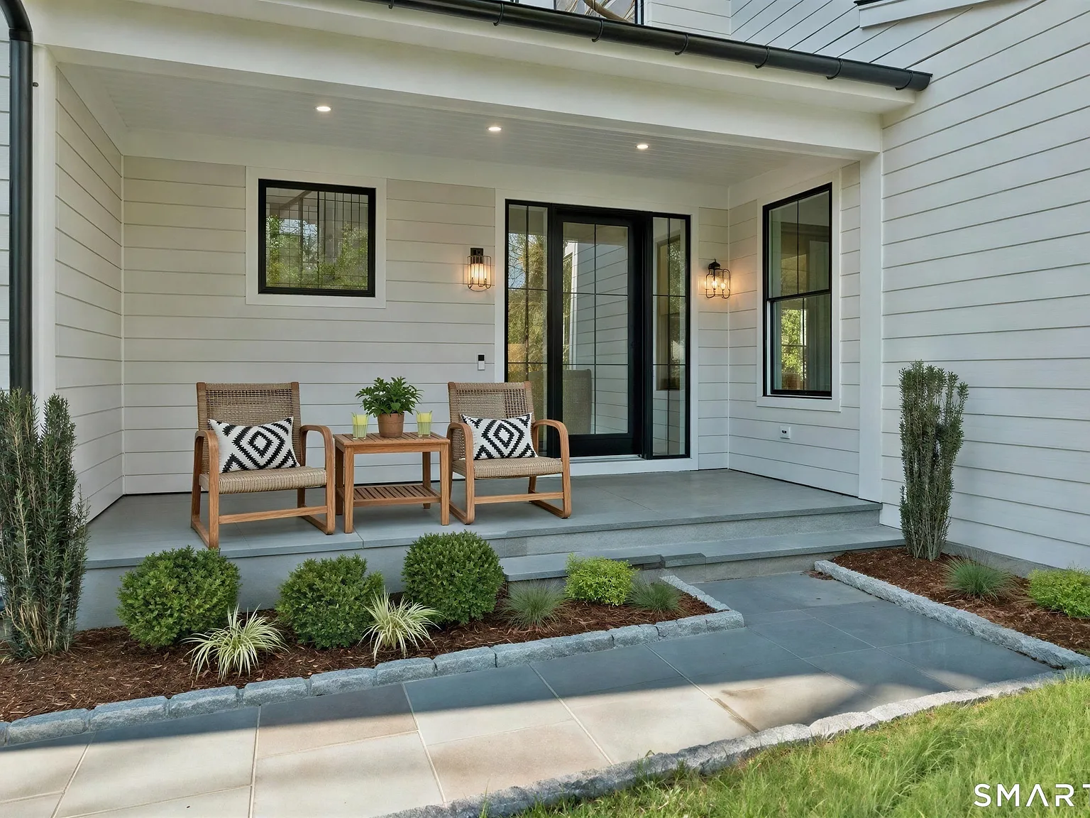 5 bed, 6.5 bath, 6521 sqft, $30,000 — Photo 2