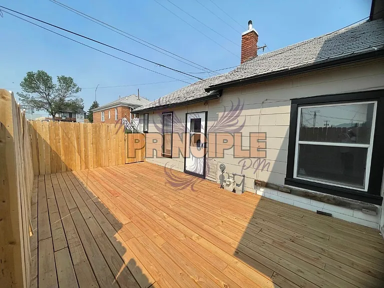 735 Placer St — Photo 12
