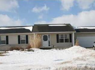 4210 Homestead Dr, Wayland, MI 49348