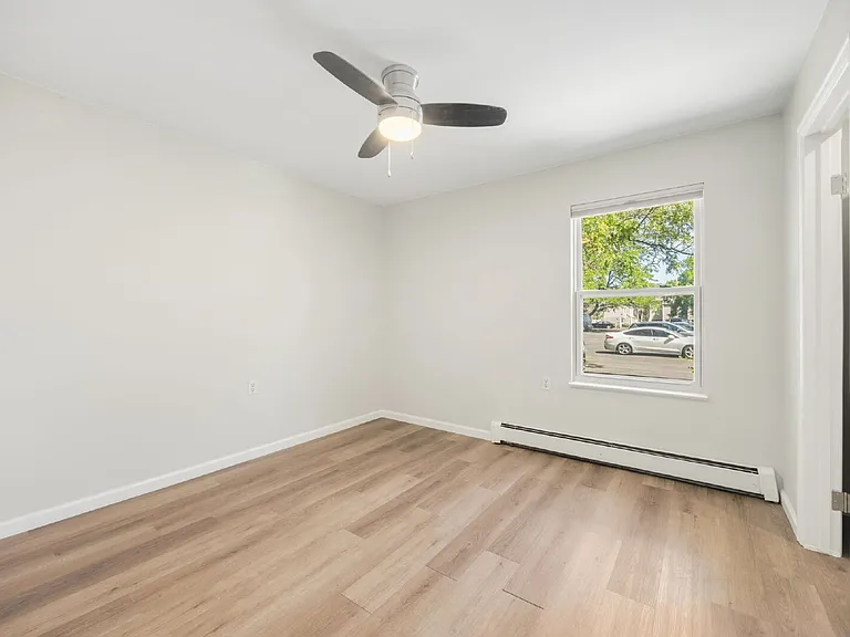 512 E Monroe Dr #D416 — Photo 8
