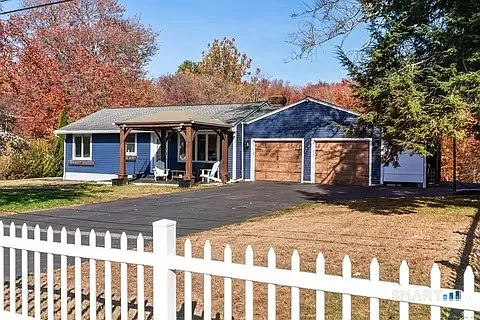 144 Pond Cir